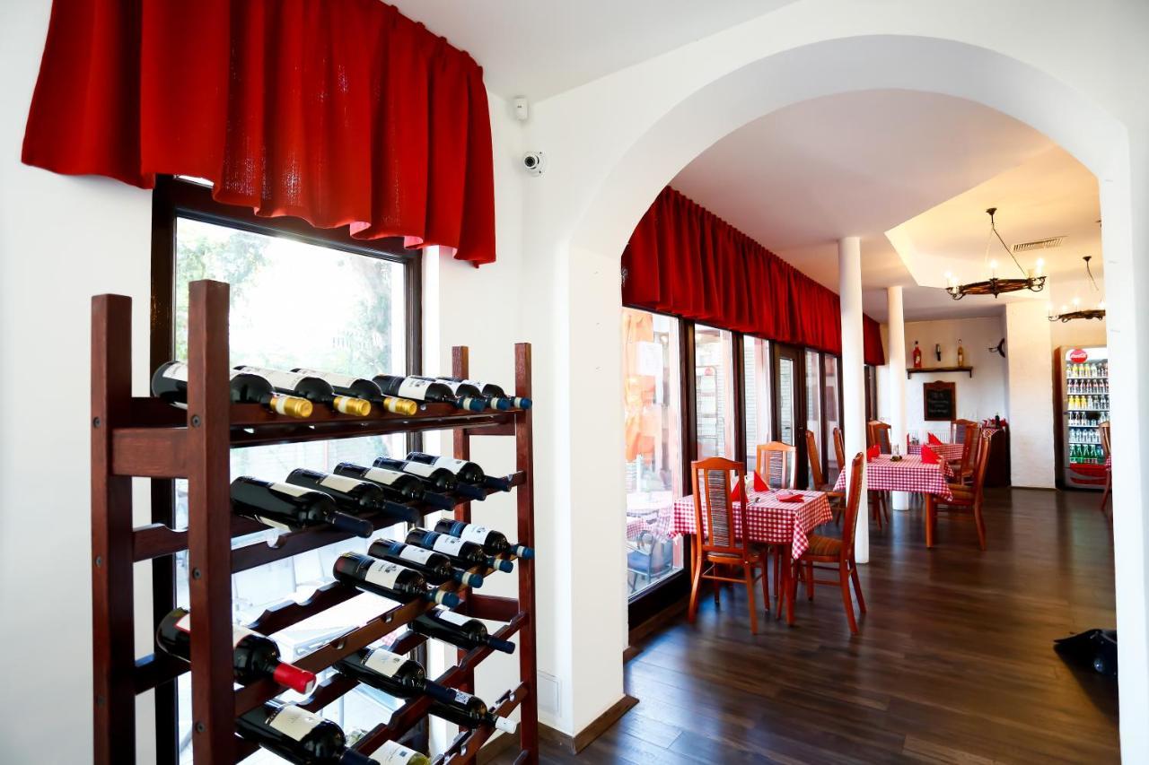 Bed and Breakfast Un Pizzico Di Italiano Etterem Es Panzio Nyíregyháza Exteriér fotografie